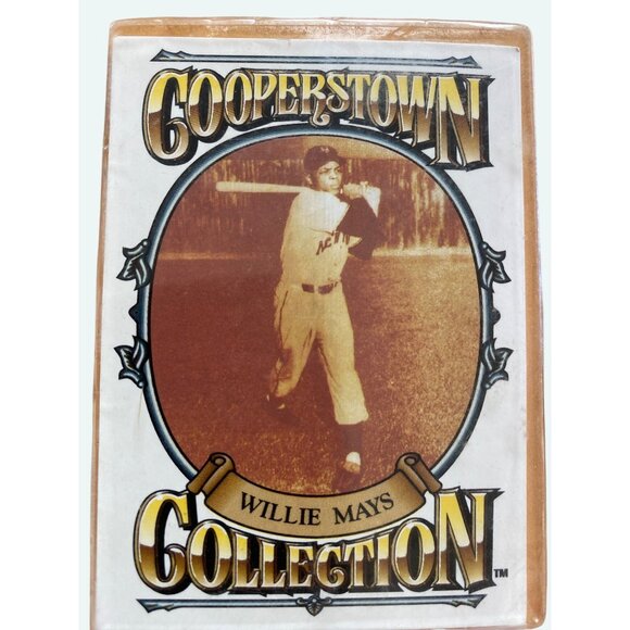 Starting Lineup 1994 Willie Mays Cooperstown Collection Figurine - Picture 5 of 9